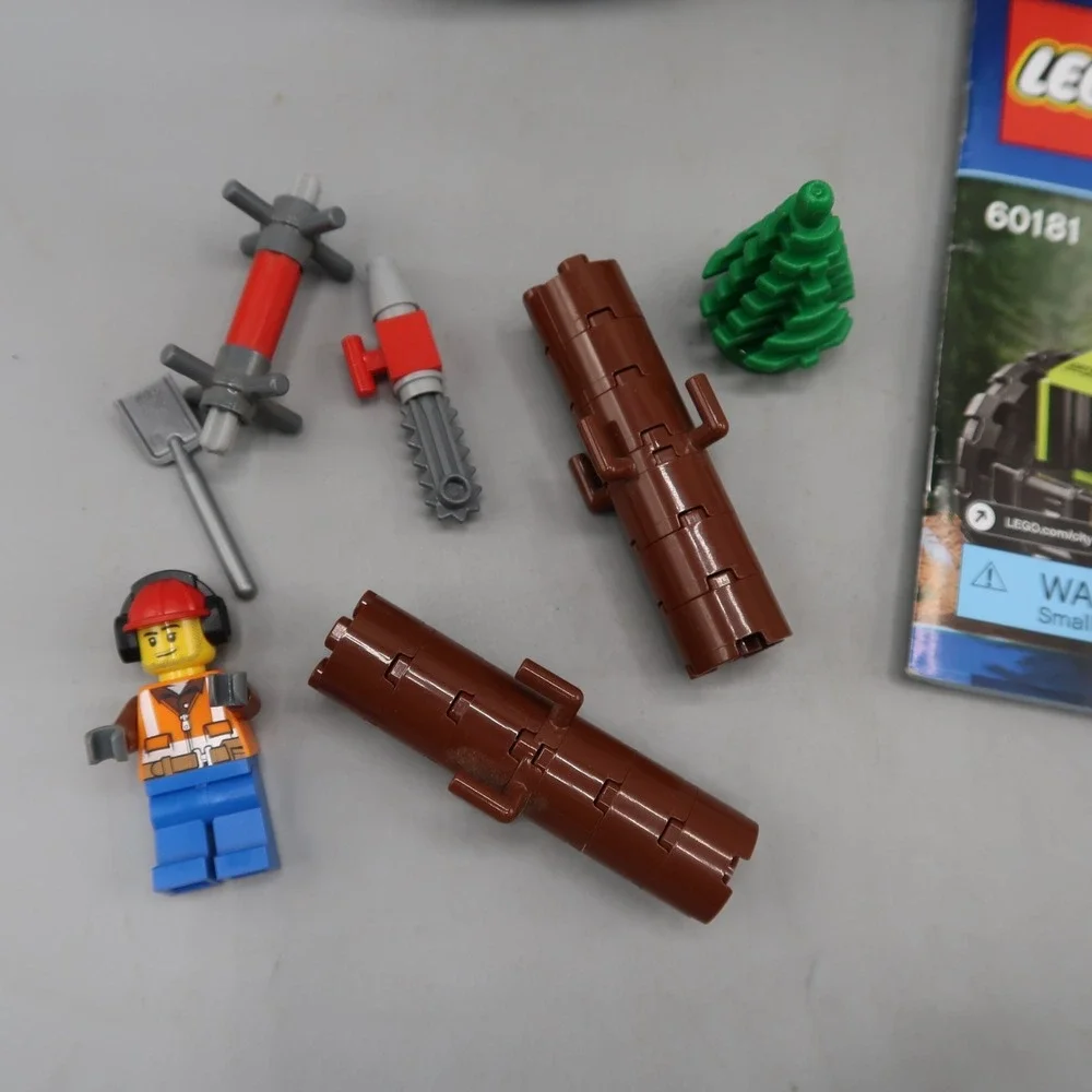 Lego CITY 60181  FOREST TRACTOR  Retired Complete Chainsaw Claw Logger